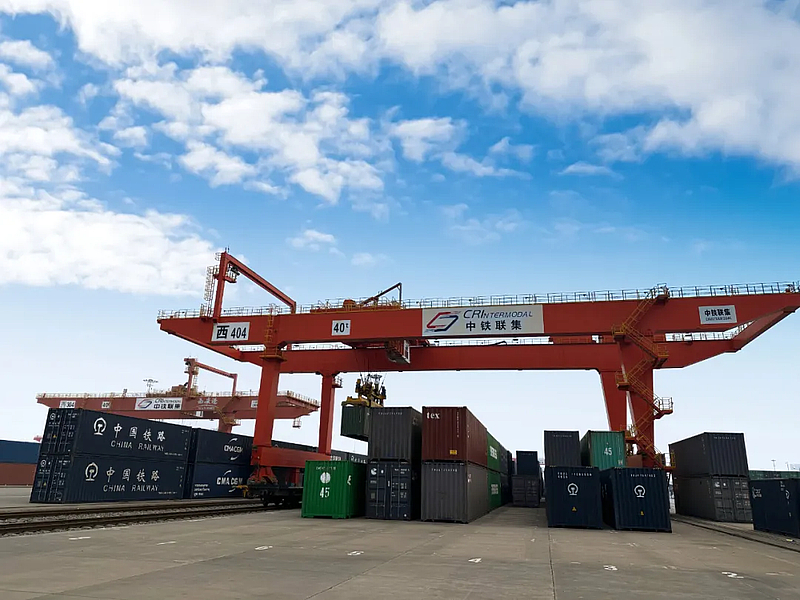 上合组织农业基地农产品出口专列首发